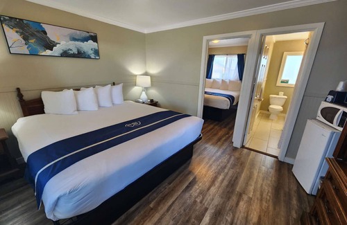 Fort Bragg Hotel | Studio 9 Fort Bragg, LLC.