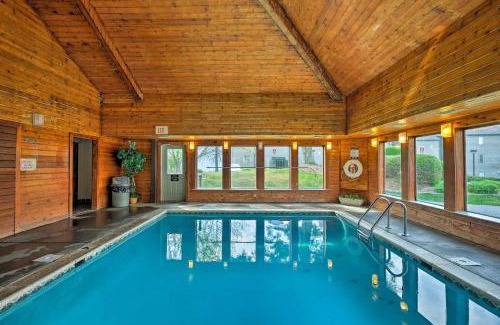 Chalet Village Apartment | Studio about 3 Mi to Great Smoky Mountain Natl Park!