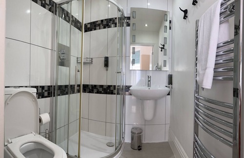 Westbourne Apartment | Studio Apartment 1 at Alum Chine Beach House