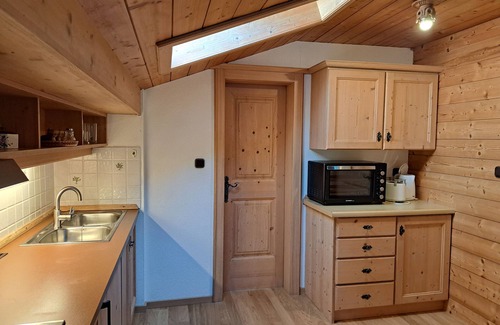 Bayrischzell Apartment | Studio Apartment 'Haus Sunnleitn Vogelsang' with Mountain View, Private Terrace and Wi-Fi