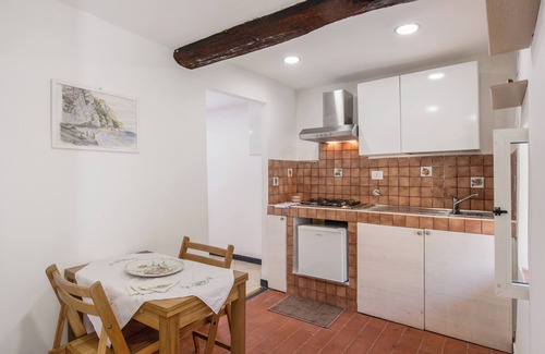 Semorile Apartment | Studio Apartment 'Tavernetta in Campagna' with Sea View, Shared Terrace and Shared Garden