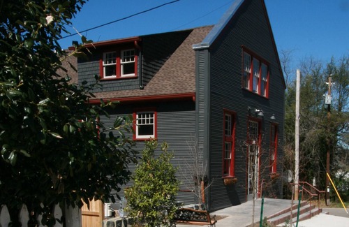 Historic Montford Apartment | Studio Apt in Ca 1905 walk to Dwntn Asheville 30 Day Minimum