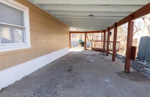 Rahway Apartment | Studio Apt Lake Park Station Airport Hospital NJ NYC