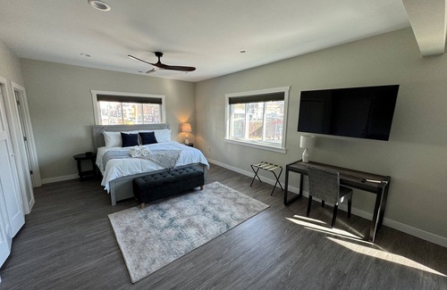 Northpoint Apartment | Studio apt w/laundry + parking