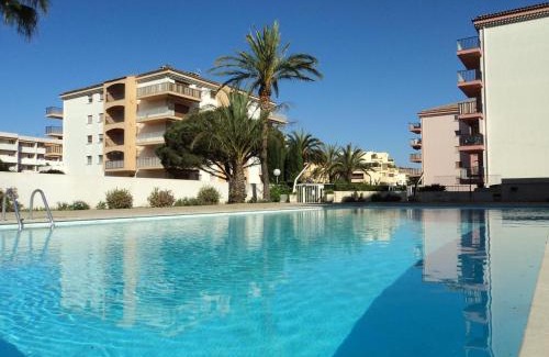 Sainte-Maxime Apartment | Studio avec Piscine, Parking et Terrasse à Sainte-Maxime - FR-1-226-420