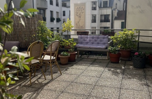 Quartier de la Folie-Mericourt Apartment | Studio Avec une Grande Terrasse 35m2 au Coeur du 11eme Arrondissement de Paris