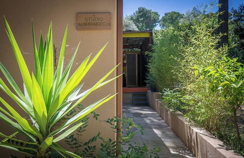 Le Beausset Apartment | Studio "belle époque" in Le Beausset in the heart of nature - Swimming pool