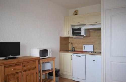 Font-Romeu-Odeillo-Via Apartment | Studio cabine pour 4 personnes avec parking à Font-Romeu - FR-1-580-38