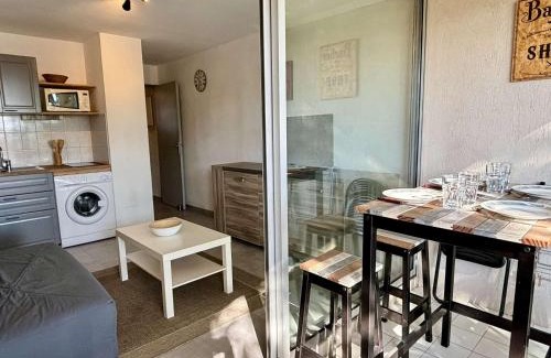 Argeles Plage Apartment | Studio cabine à 400m de la mer avec piscines, parking privé et loggia - Argelès-sur-Mer - FR-1-225-768