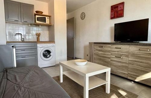 Argeles Plage Apartment | Studio cabine à 400m de la mer avec piscines, parking privé et loggia - Argelès-sur-Mer - FR-1-225-768