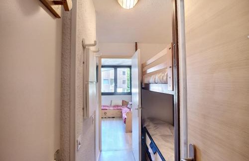 Reberty Apartment | Studio Cabine 4 Pers, Ski aux Pieds, Balcon, Les Menuires - FR-1-178-338