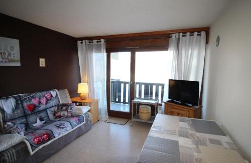 Auris Apartment | Studio cabine 4 personnes au pied des pistes avec balcon et parking - Auris en Oisans - FR-1-297-282