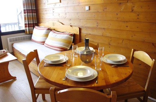 Avoriaz Apartment | Studio Cabine Rénové, Sud avec Balcon, Proche Commerces et Remontées Mécaniques à Morzine - FR-1-634-30