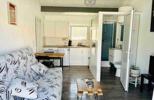 Carnon-Plage Apartment | Studio carnon climatisé à 5min à pied de la plage