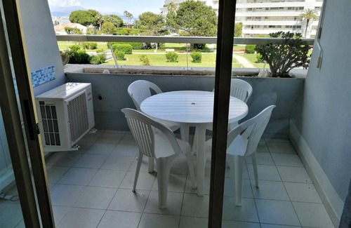 Villeneuve Loubet Beach Apartment | Studio Climatisé avec Terrasse, Piscine Privée et Accès Mer, Villeneuve-Loubet - FR-1-252A-38