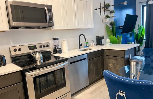 Elizabeth Apartment | Studio close to EWR 8116