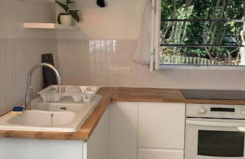 Villemomble Apartment | Studio close to Paris transport links