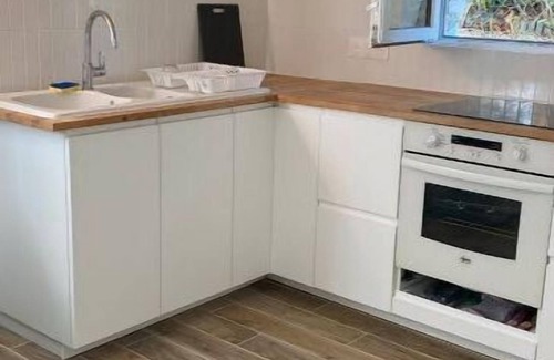 Villemomble Apartment | Studio close to Paris transport links