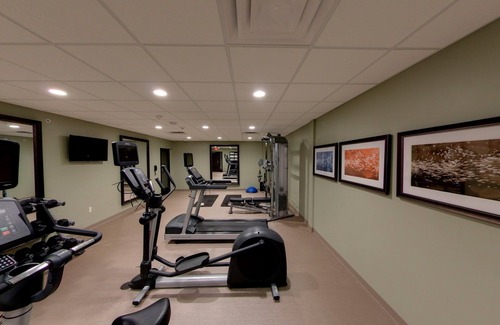 Bryant Pattengill West Apartment | Studio Close to University of Michigan | Fitness Center + Indoor Pool