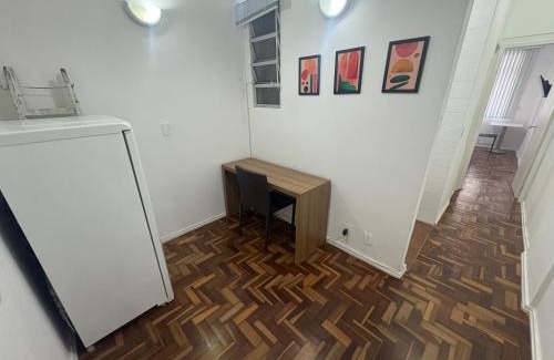 Zona Sul Apartment | STUDIO COBAL DO HUMAITÁ , COMPLETO ATÉ 3 p, COM AR, WIFI, NETFLIX, pauloangerami VP508