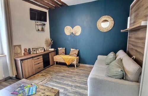 Mennecy Apartment | Studio Colonial Checkpoint 2 étoiles Mennecy Netflix Fibre