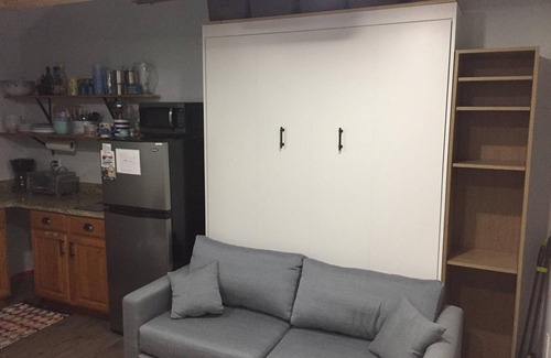 Pine Point Condo | Studio Condo (Newly Renovated) - 150' to Beach 20 min to Portland