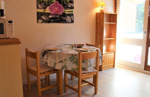 Les Claux Apartment | Studio cosy à Vars Les Claux, accès direct aux pistes, balcon sud - FR-1-330B-131