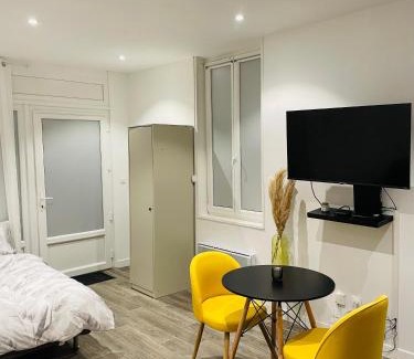 Magenta Apartment | Studio cosy