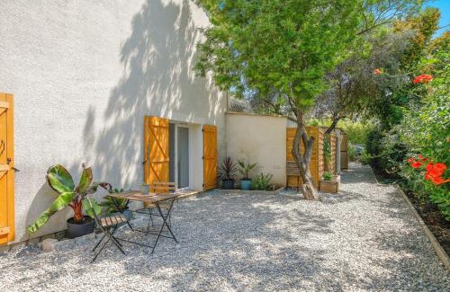 Le Pradet Apartment | Studio cosy, mer & terrasse