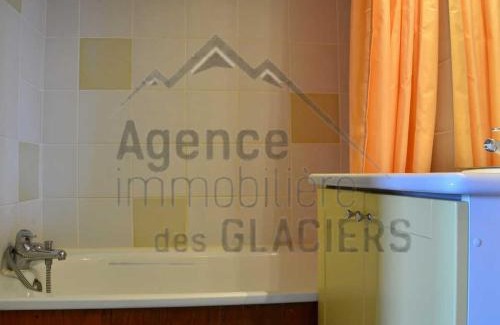 Montchavin Apartment | Studio cosy rénové avec balcon, proche pistes/commerces, à Montchavin La Plagne - FR-1-329-3