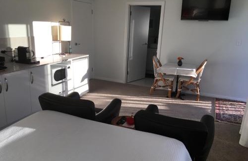 Echunga Bed & Breakfast | STUDIO ECHUNGA Adelaide Hills