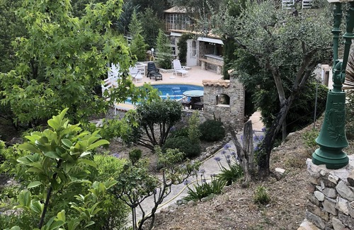 Luceram Apartment | Studio en Pierre Avec Jolie Piscine