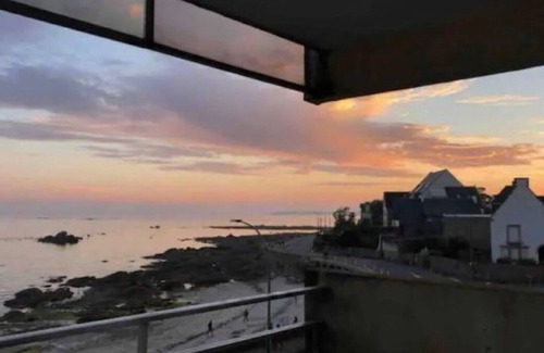 Kerherou Apartment | Studio en Résidence Avec Balcon et vue mer à 5 mn du Centre Ville
