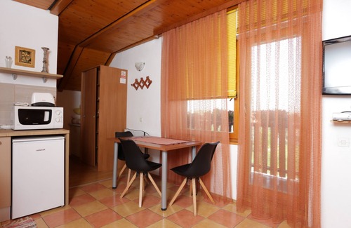 Grabovac Apartment | Studio flat with balcony Grabovac, Plitvice (AS-17531-a)