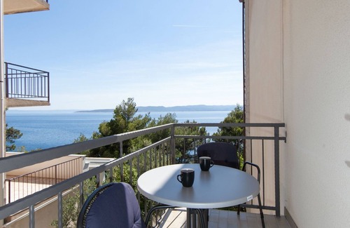 Brela Apartment | Studio flat with balcony and sea view Brela, Makarska (AS-19205-a)