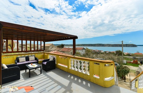 Rtina Apartment | Studio flat with terrace and sea view Rtina - Stošići, Zadar (AS-5881-a)