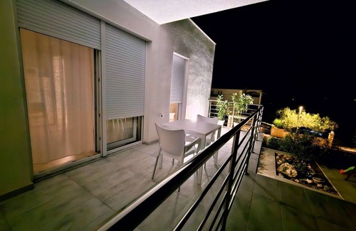 Vrsi Apartment | Studio flat with terrace Vrsi - Mulo, Zadar (AS-19047-a)