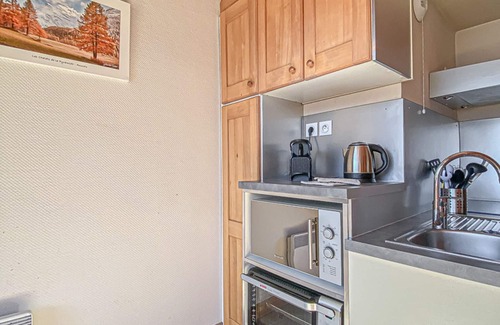 Aussois Apartment | Studio for 4 with terrace and WIFI in Aussois