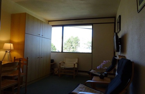 Arette Apartment | Studio for 6 with ski locker, near slopes