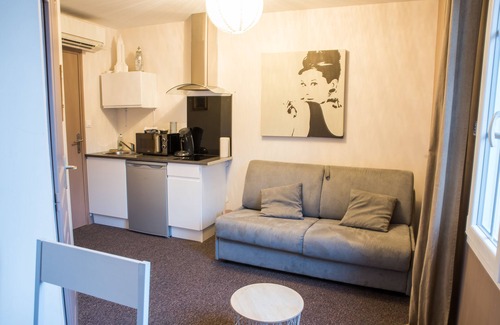 Sainte-Marie-la-Blanche Apartment | Studio "Volnay" 5 min from Beaune