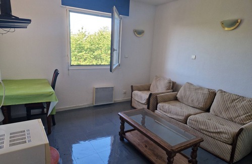 Dole Apartment | Studio gare de Dole jura