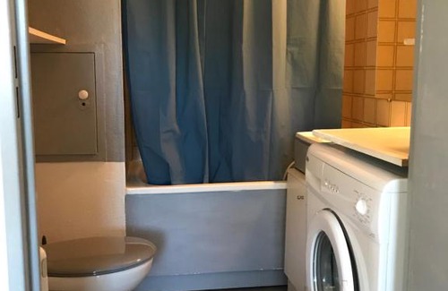 Greoux-les-Bains Apartment | Studio Garriguette, parking gratuit, ascenseur, 2 personnes, lit 2 places