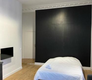Bonne-Nouvelle Apartment | Studio Grand Rex