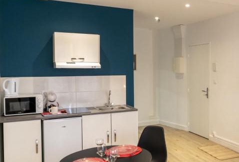Charleville-Mezieres Apartment | STUDIO HELSINKI - Style et Modernité