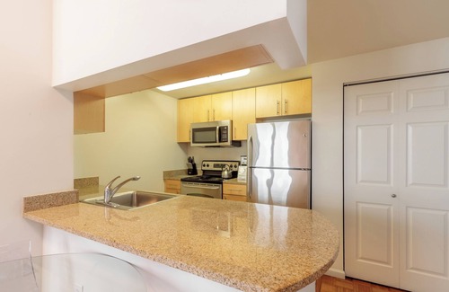 Downtown Jersey City Apartment | Studio in Best Neighborhood of Jersey City