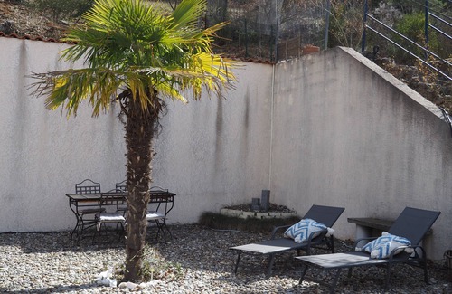 Esparron-de-Verdon Apartment | Studio in the heart of nature, 10 minutes from Lac d'Esparron