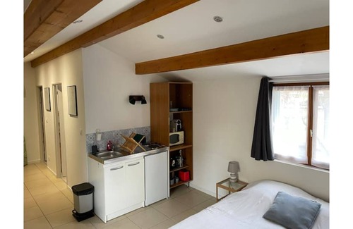 Les Sept Chemins Apartment | Studio in the center of Brignais.