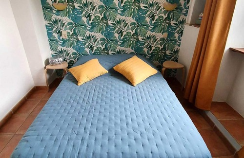 Apt Cottage | Studio in the countryside with swimming pool