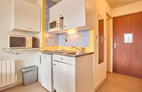 Barbotan-les-Thermes Apartment | Studio lumineux avec balcon et Wi-Fi à Barbotan - FR-1-841-44