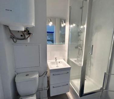 La Cote Radieuse Apartment | Studio lumineux, accès direct plage et piscine